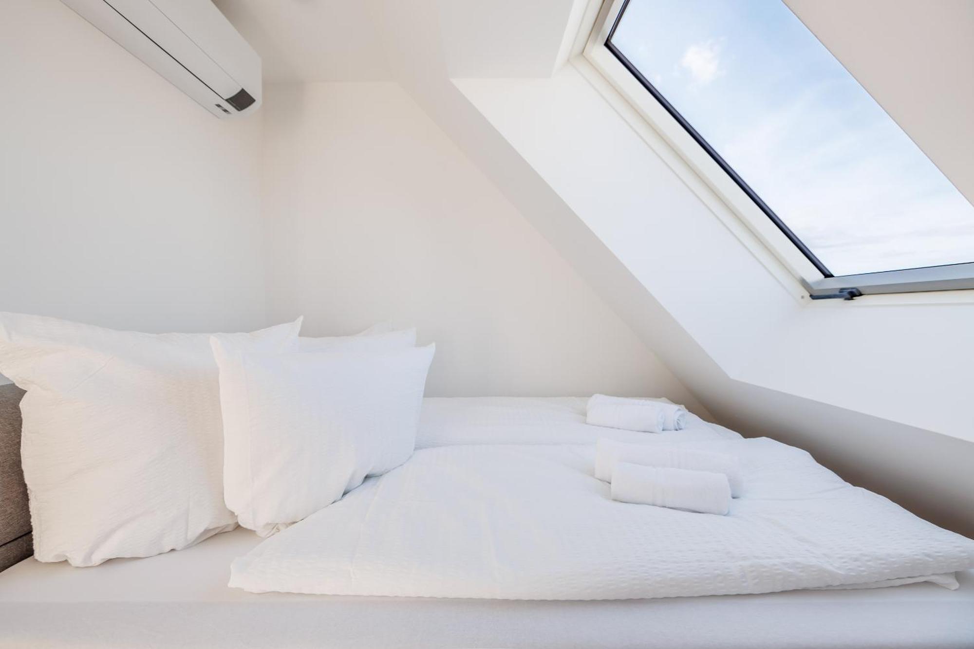 Symphony Apartments 38 - Modern Loft With Terrace And Grill In Central Location Vienna Luaran gambar